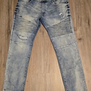 Men's Light Wash Distressed Skinny Jeans